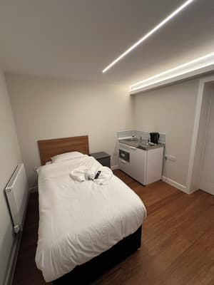 thumbnail: Room