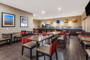 thumbnail: Breakfast area