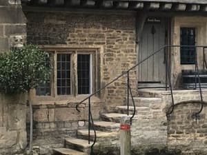 thumbnail: Exterior