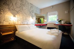 thumbnail: Room