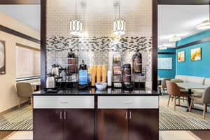 thumbnail: Breakfast area