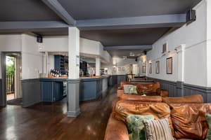 thumbnail: Restaurant