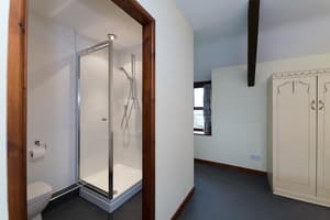 thumbnail: Bathroom shower