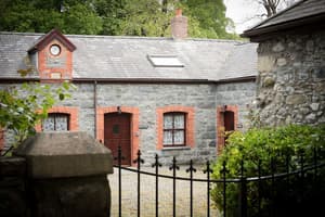 thumbnail: Exterior