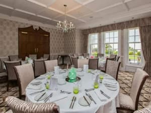 thumbnail: Dining