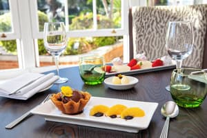 thumbnail: Restaurant