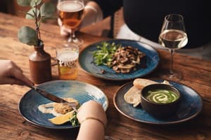 thumbnail: Restaurant