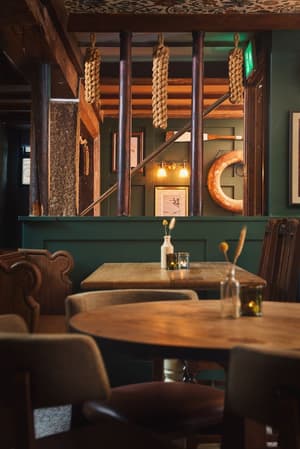 thumbnail: Restaurant