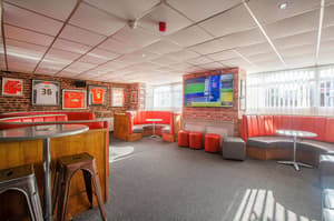 thumbnail: Bar (on property)