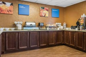 thumbnail: Breakfast area