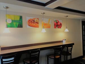 thumbnail: Breakfast area