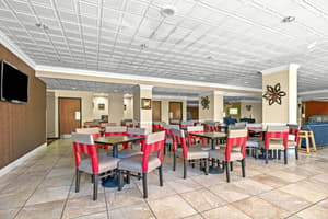 thumbnail: Breakfast area
