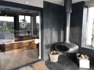 thumbnail: Interior entrance