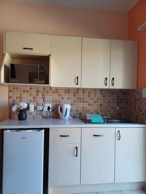 thumbnail: In-room dining