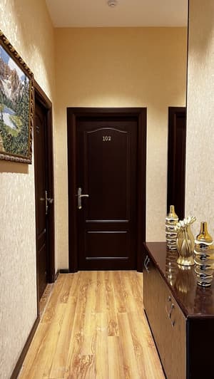 thumbnail: Hallway