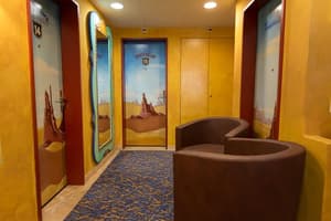 thumbnail: Interior detail