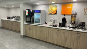 thumbnail: Breakfast area
