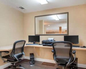 thumbnail: Business center