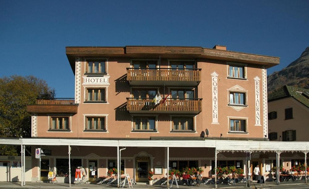 Sundeck