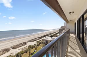 thumbnail: Terrace/patio