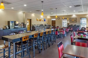 thumbnail: Breakfast area