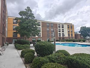 thumbnail: Pool
