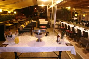 thumbnail: Outdoor dining