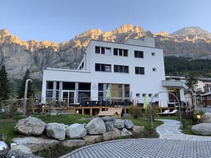 thumbnail: Exterior