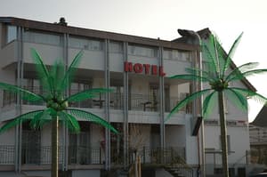 thumbnail: Front of property