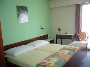 thumbnail: General view