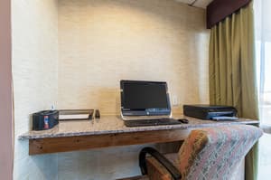 thumbnail: Business center