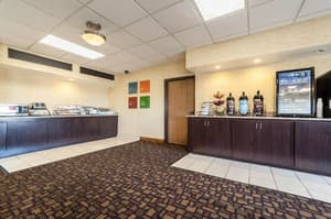 thumbnail: Breakfast area