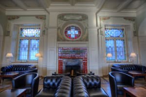 thumbnail: Lobby lounge