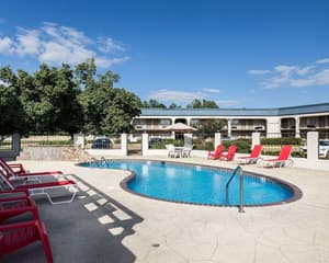 thumbnail: Pool