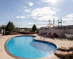 thumbnail: Pool