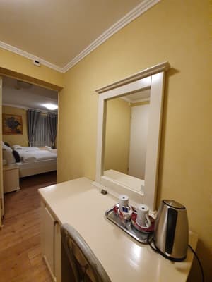 thumbnail: Room