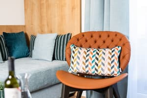 thumbnail: Interior detail