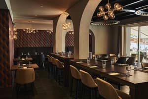 thumbnail: Restaurant