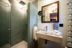 thumbnail: Bathroom