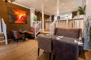 thumbnail: Breakfast area