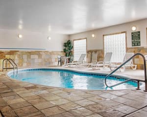 thumbnail: Pool