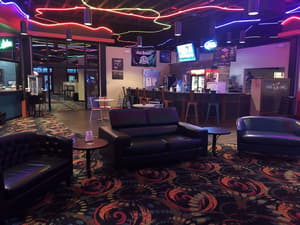 thumbnail: Bar (on property)