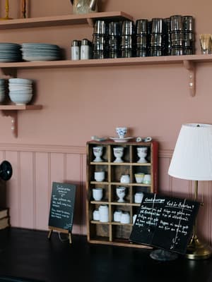 thumbnail: Breakfast area