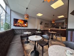 thumbnail: Lobby sitting area