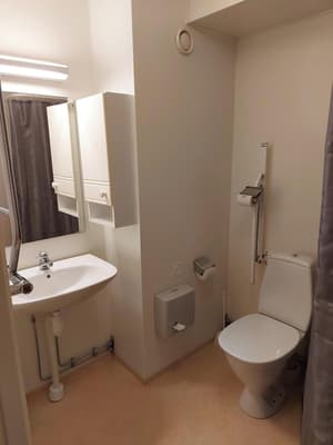 thumbnail: Bathroom