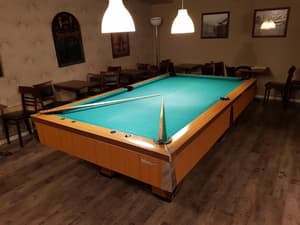 thumbnail: Billiards