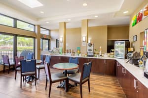thumbnail: Breakfast area