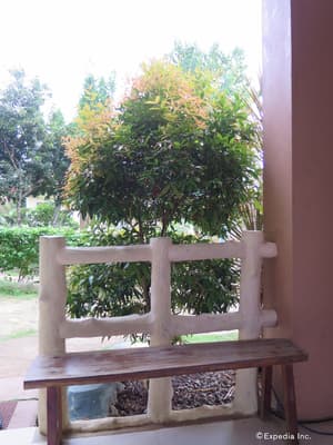 thumbnail: Lobby sitting area
