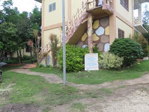 thumbnail: Exterior