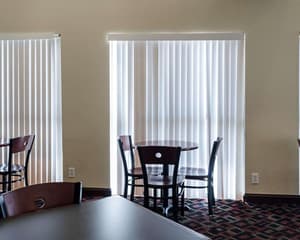 thumbnail: Breakfast area